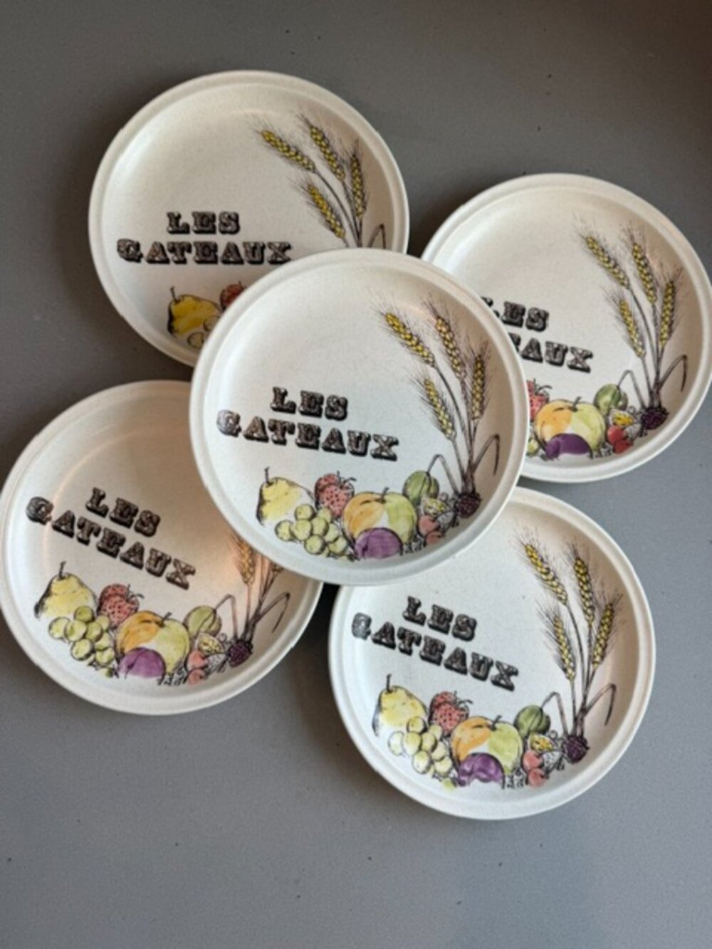 Vintage Gien France Les Gâteaux Holiday Dessert Plates, Set of 5 - Picture 2 of 5